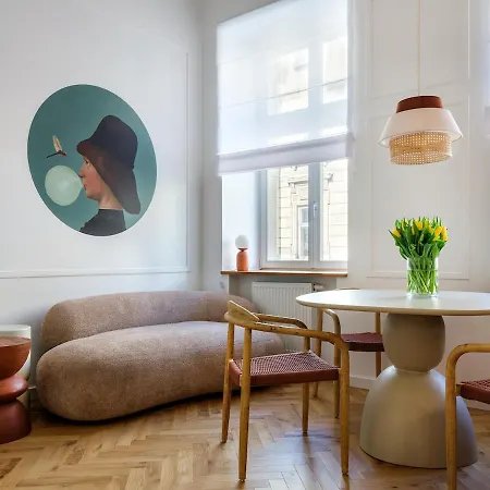 Tyzenhauz Apartments Siemiradzkiego Street Краків Екстер'єр фото