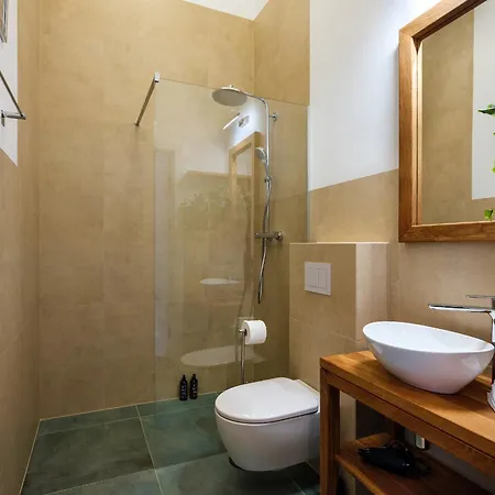 Tyzenhauz Apartments Siemiradzkiego Street Краків Екстер'єр фото