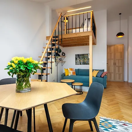 Tyzenhauz Apartments Siemiradzkiego Street Краків Екстер'єр фото