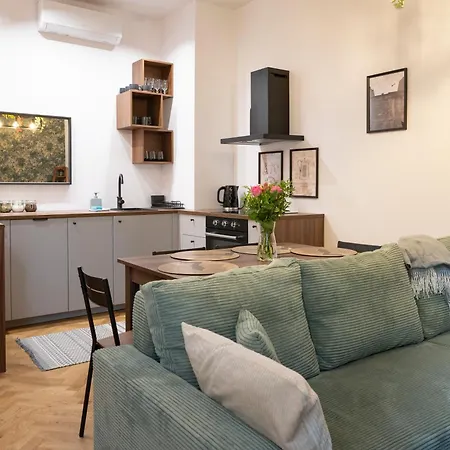 Tyzenhauz Apartments Siemiradzkiego Street Краків Екстер'єр фото