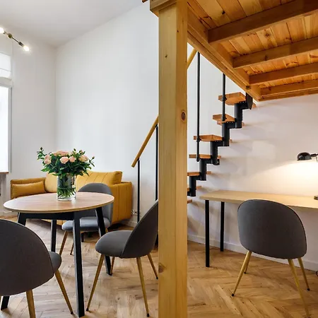 Tyzenhauz Apartments Siemiradzkiego Street Краків Екстер'єр фото