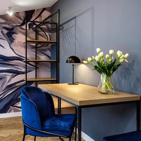 Tyzenhauz Apartments Siemiradzkiego Street Краків Екстер'єр фото
