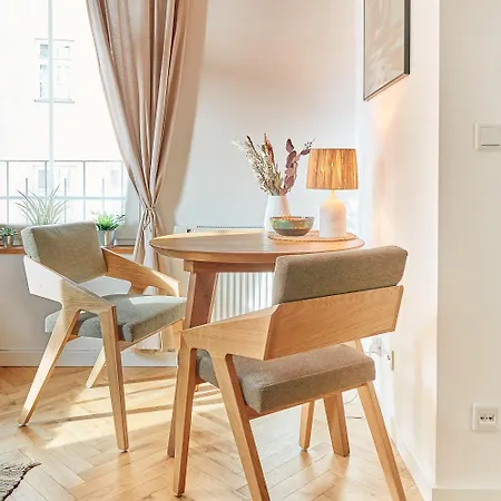 Tyzenhauz Apartments Siemiradzkiego Street Краків Екстер'єр фото