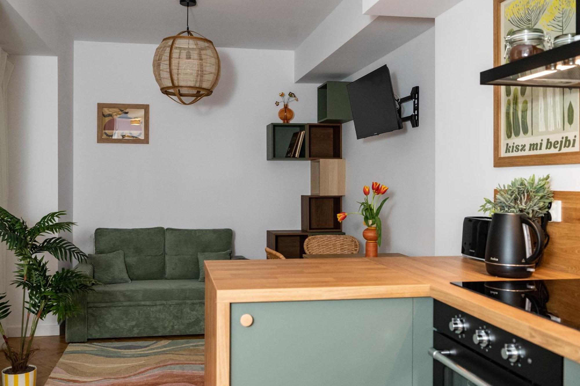 Tyzenhauz Siemiradzkiego Street Apartmán